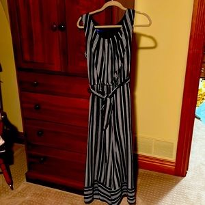 Jumpsuit with black with white stripes! It has cropped legs! Great for work!